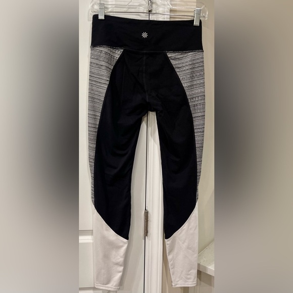 Athleta Pants - Athleta Leggings Womens Small S High Rise Jacquard Flow Chaturanga Tight